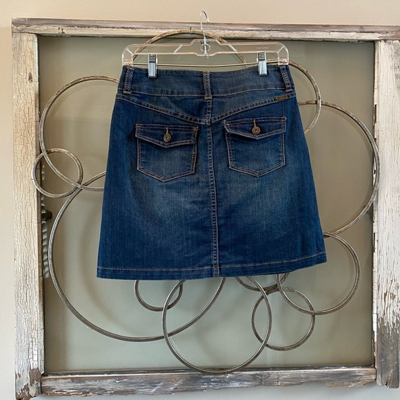 INC-Jeans Mini-skirt. Sz 2. Like New. - Picture 3 of 6